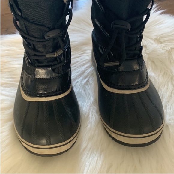 Sorel Yoot Pac Kids Youth Black Waterproof
Insulated Snow Boots - Picture 6 of 10